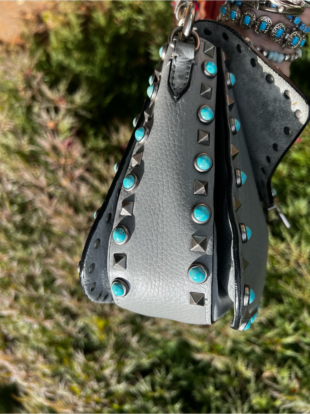 VALENTINO GARAVANI GUITAR ROCKSTUD ROLLING TURQUOISE STUDDED GRAY CROSSBODY BAG - Picture 9 of 17